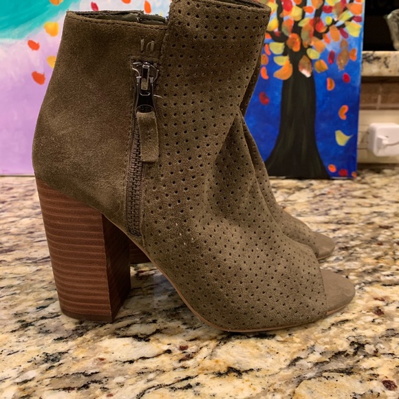 Booties - Picture 3 of 7